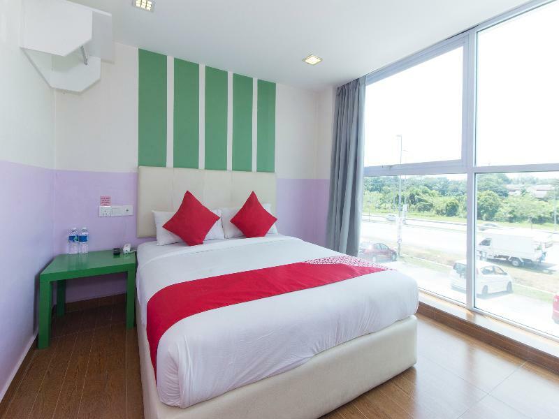 Oyo 419 City Boutique Hotel Банги Экстерьер фото