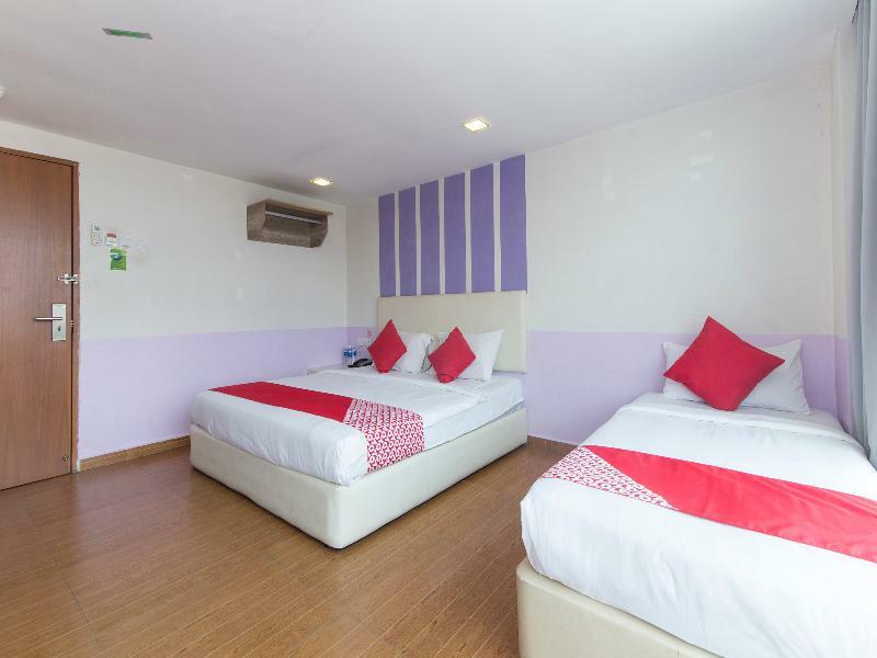 Oyo 419 City Boutique Hotel Банги Экстерьер фото