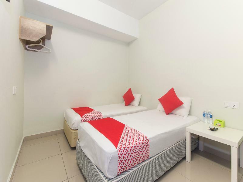 Oyo 419 City Boutique Hotel Банги Экстерьер фото