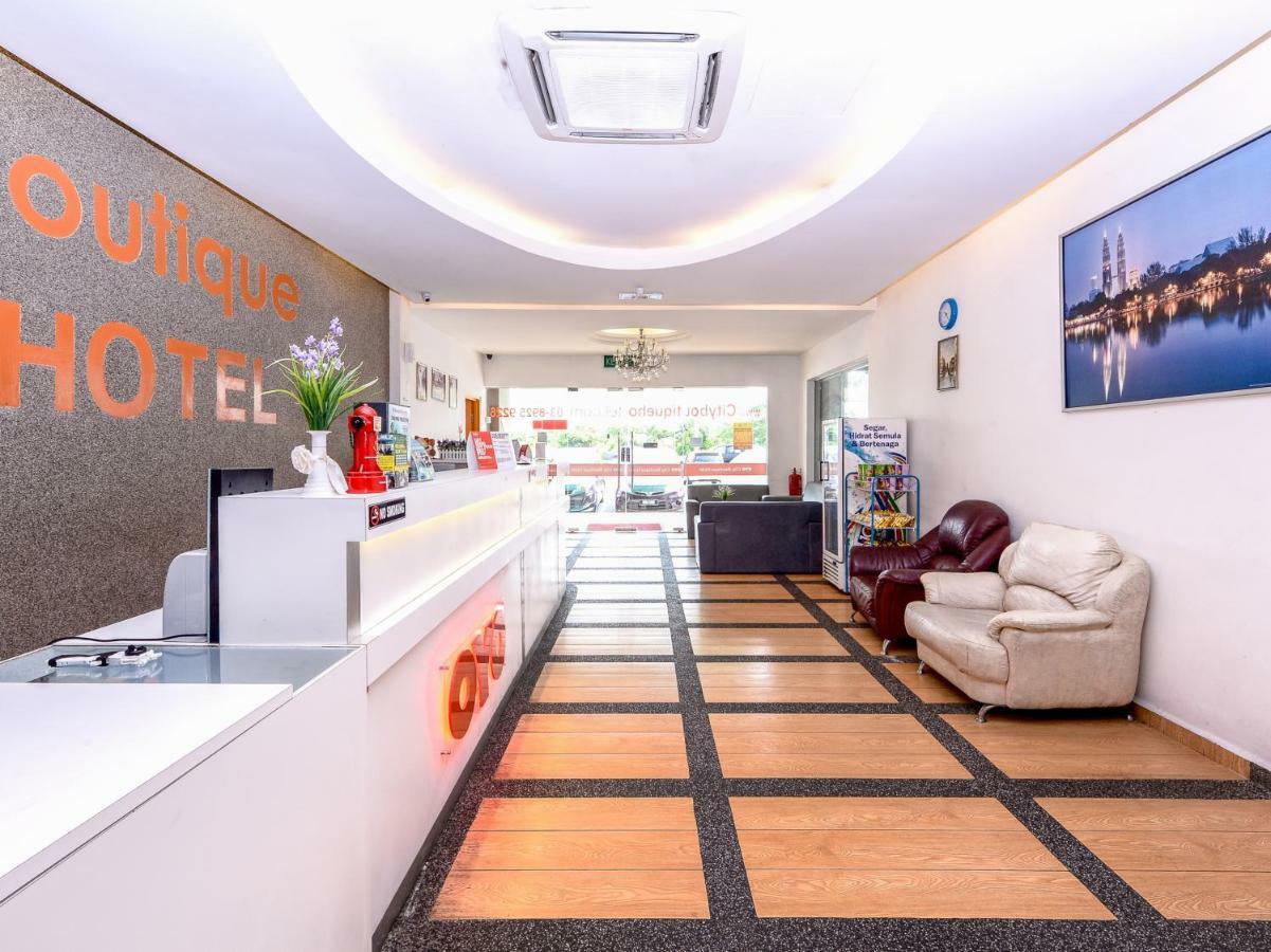 Oyo 419 City Boutique Hotel Банги Экстерьер фото